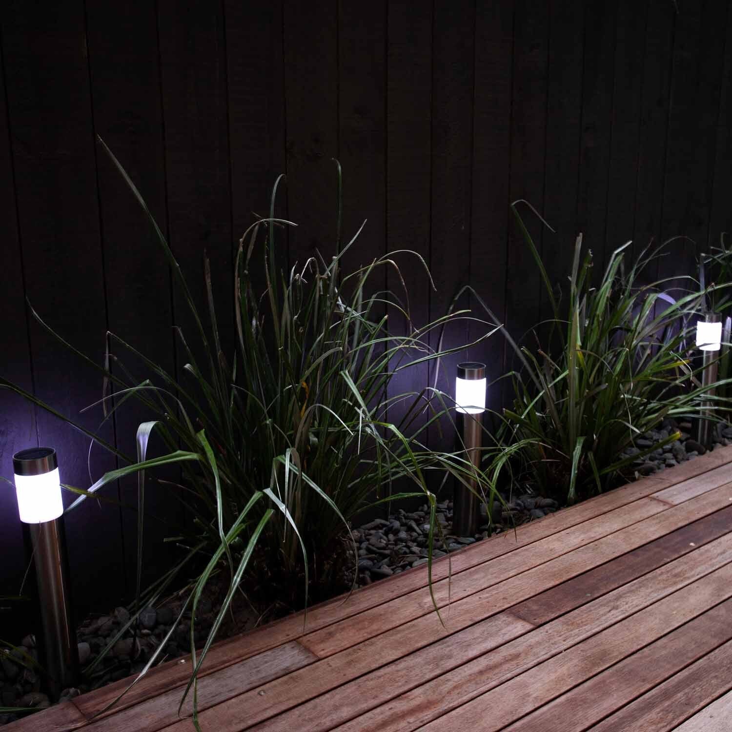 Solar Motion Garden Lights - Leading Landscapes Canterbury